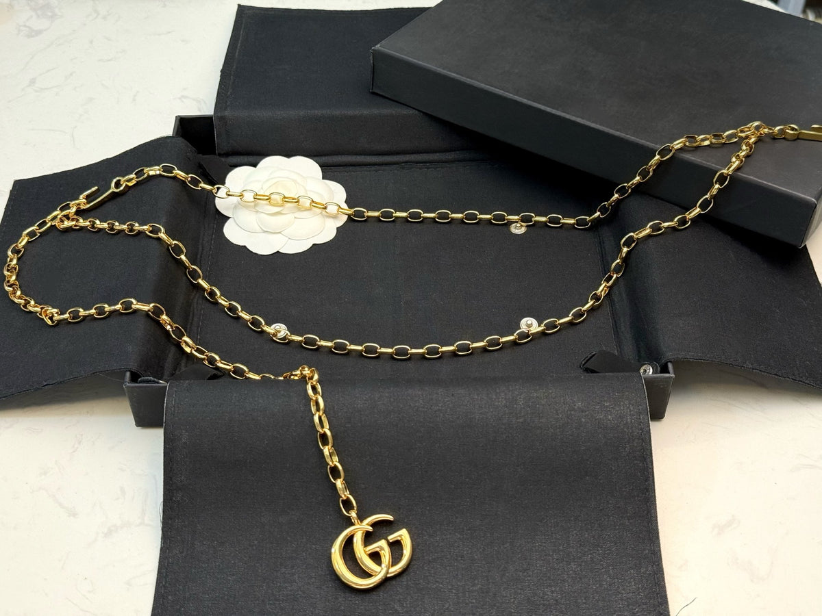 Double-G Emblem Jewelry Accessory in Polished Metal-Tone – Design 003 side detail