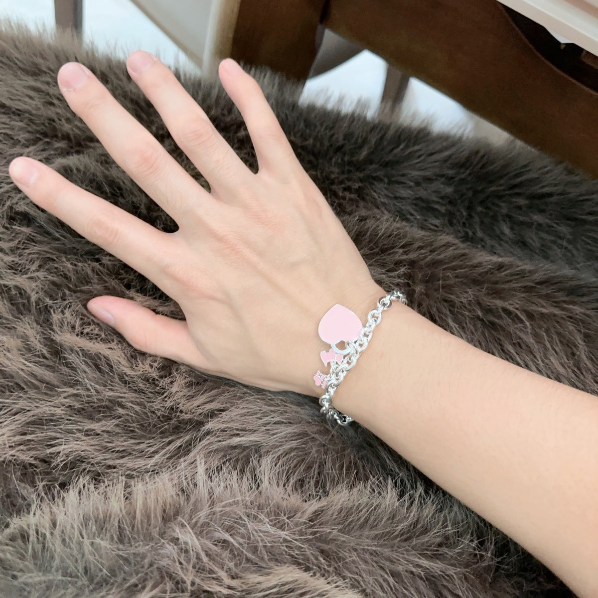 Signature Motif Bracelet in Silver-Tone – Vintage Detail – Design 70 side detail