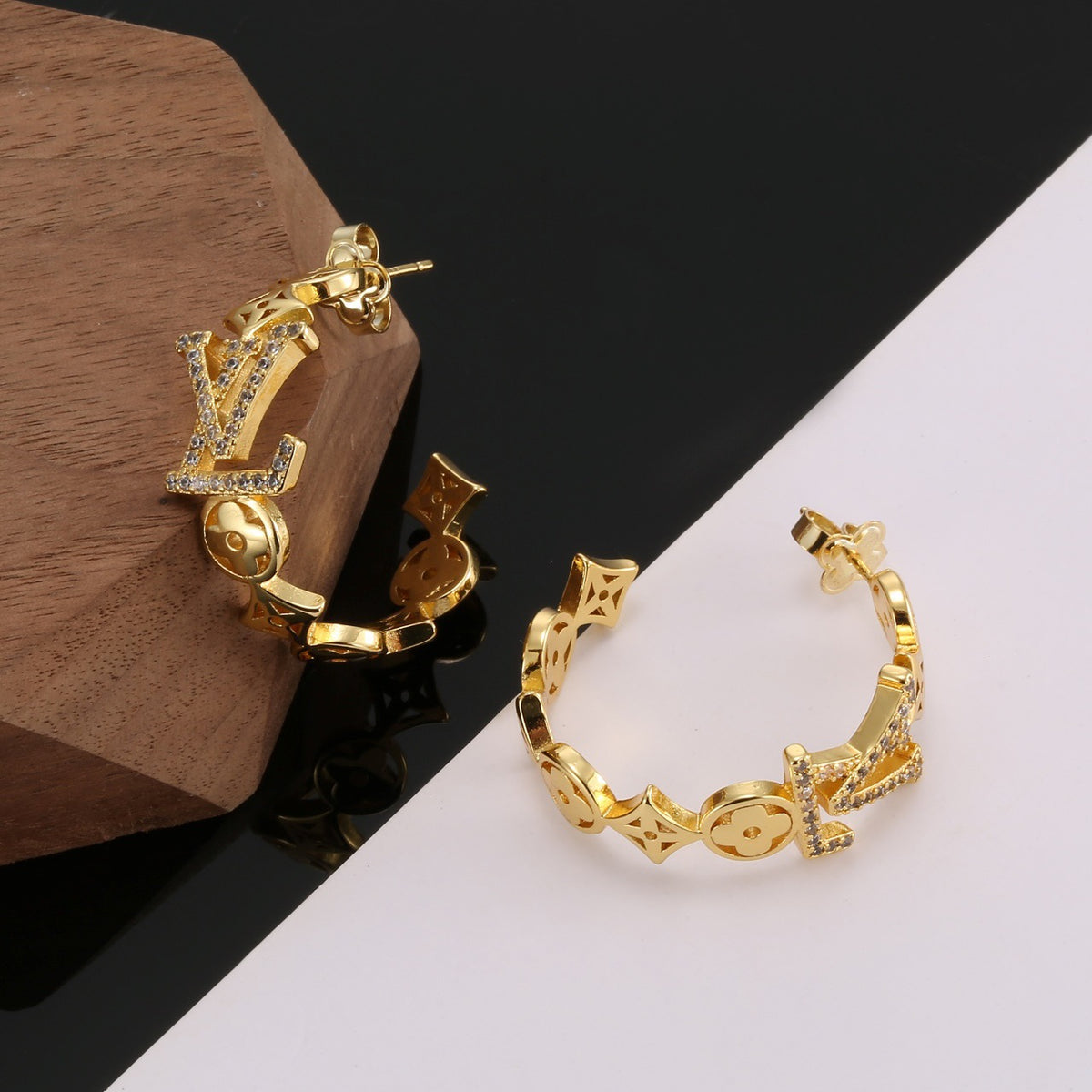 Geometric Emblem Stud Earrings in Polished Metal-Tone – Design 004 side detail