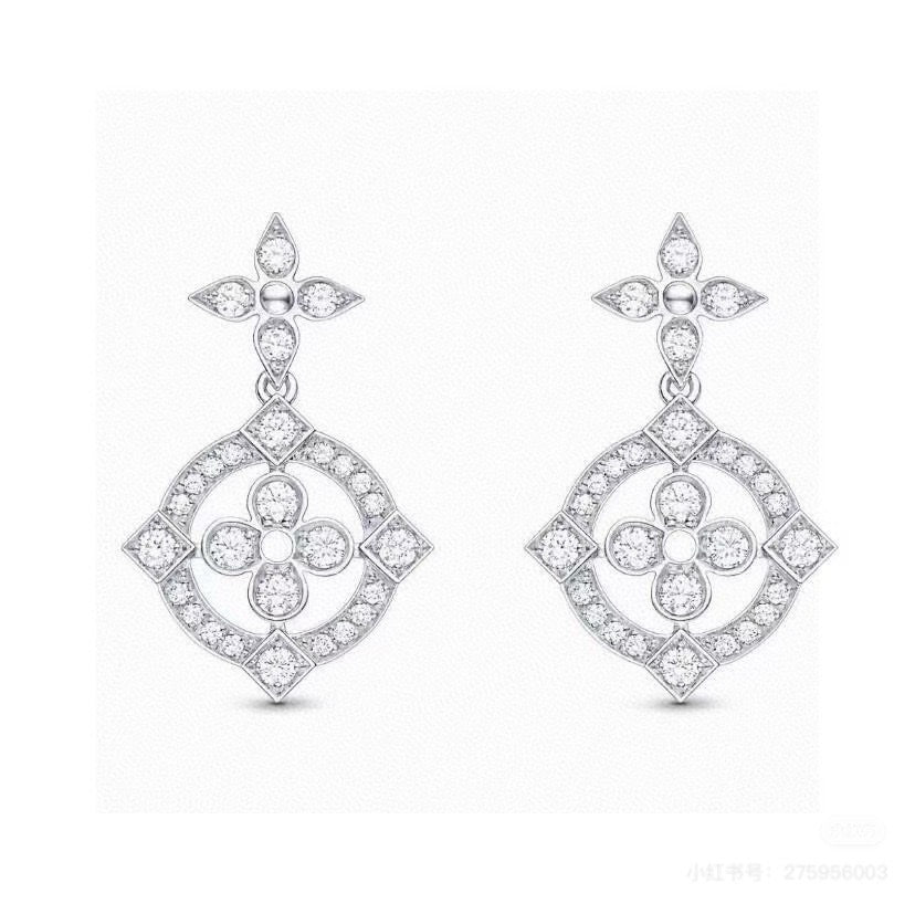 Floral Stud Earrings in Polished Metal-Tone – Design 001 main product view