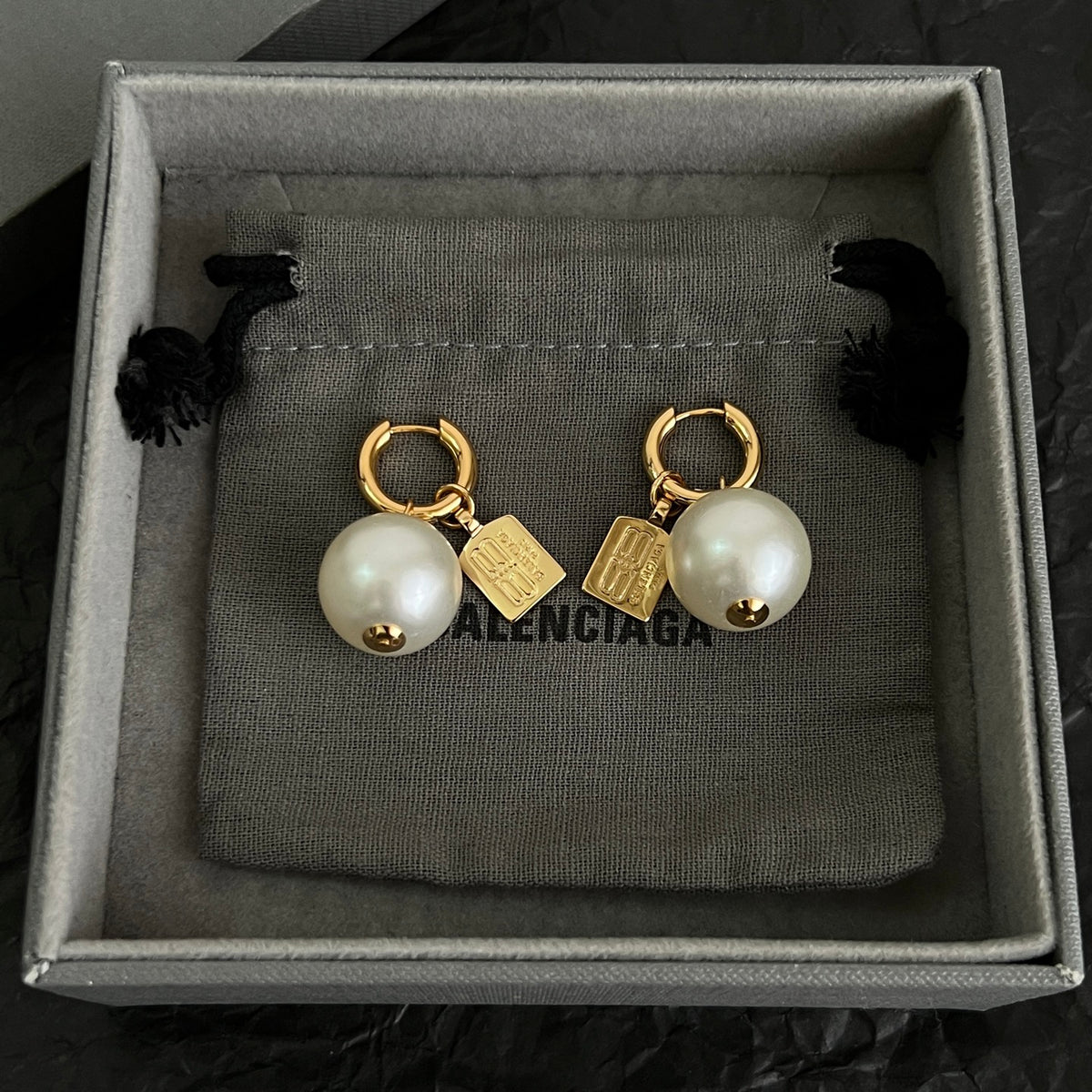 Ring Motif Statement Earrings in Polished Metal-Tone – Design 006 side detail