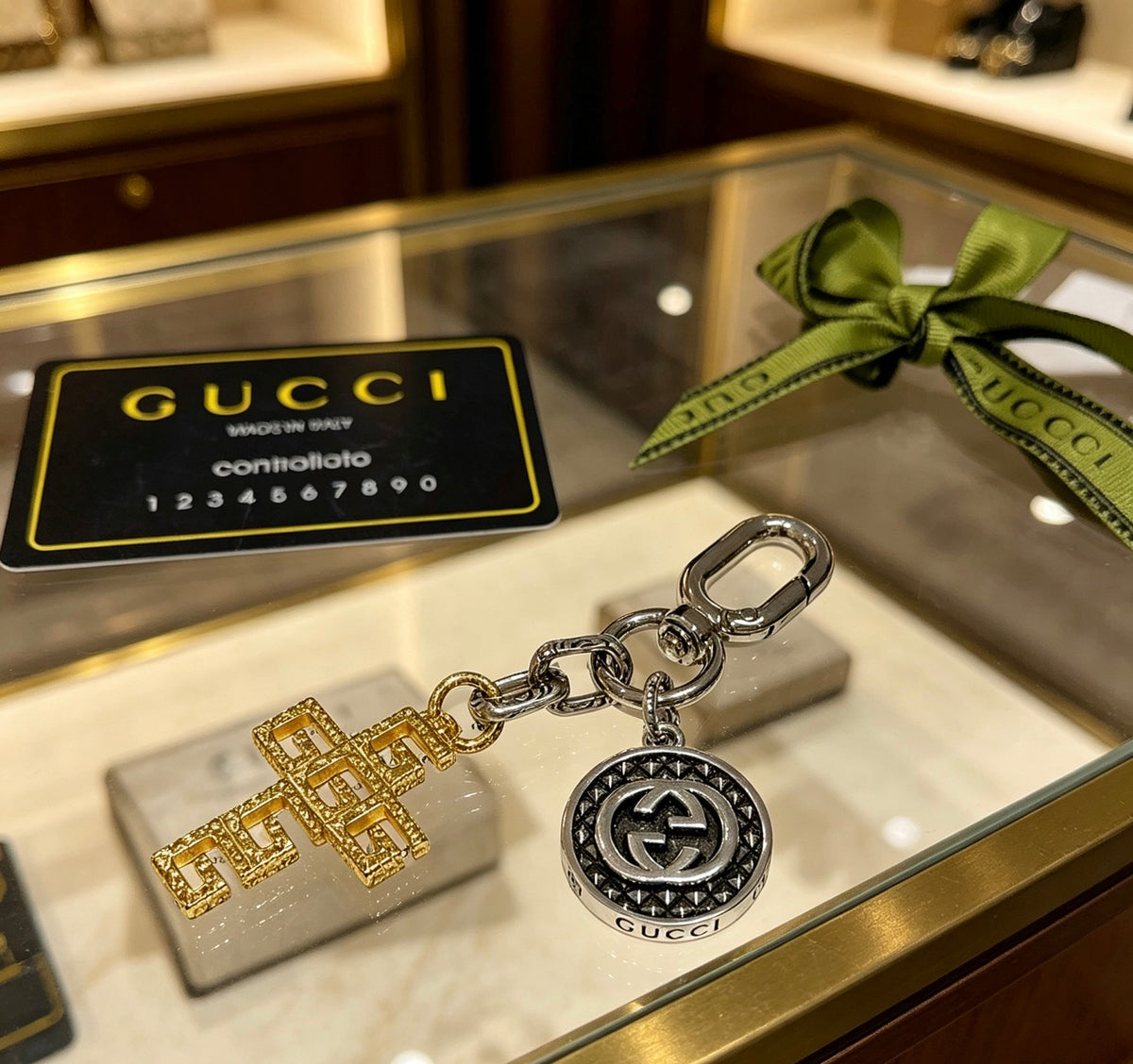 Double-G Emblem Keychain in Polished Metal-Tone – Design 012 styled product view