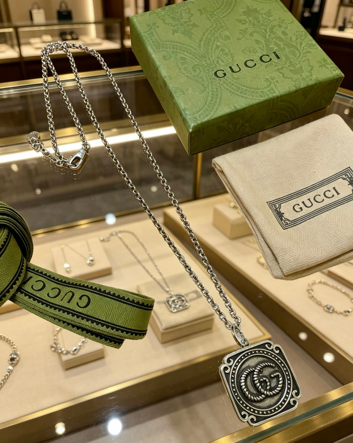 Double-G Emblem Pendant Necklace in Silver-Tone – Vintage Detail – Design 049 front product view