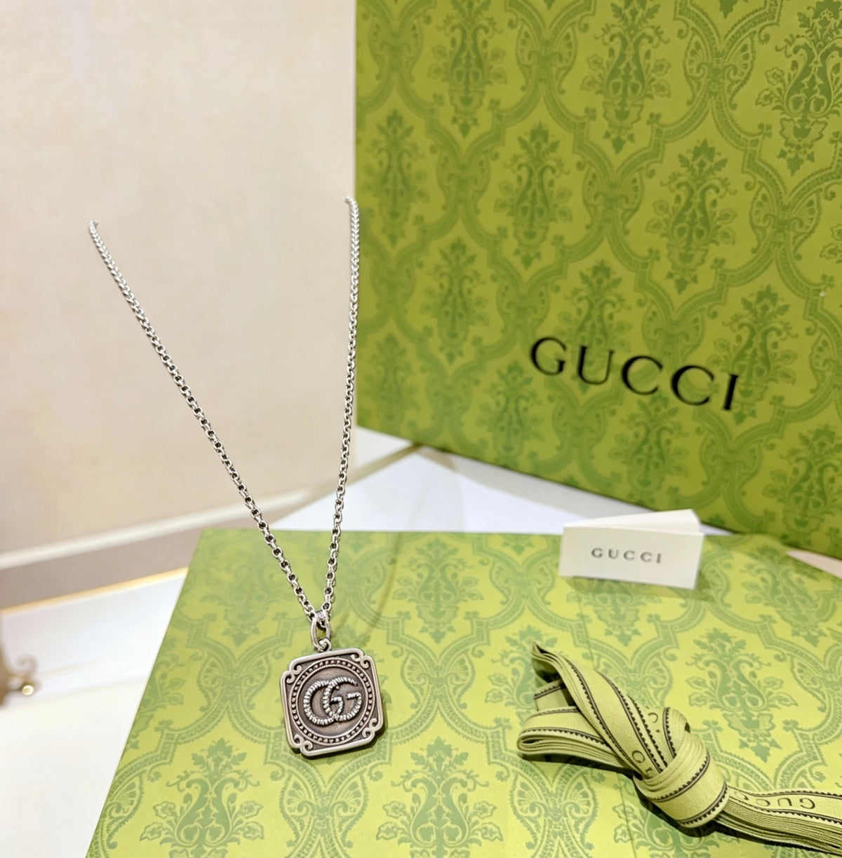 Double-G Emblem Pendant Necklace in Silver-Tone – Vintage Detail – Design 009 main product view