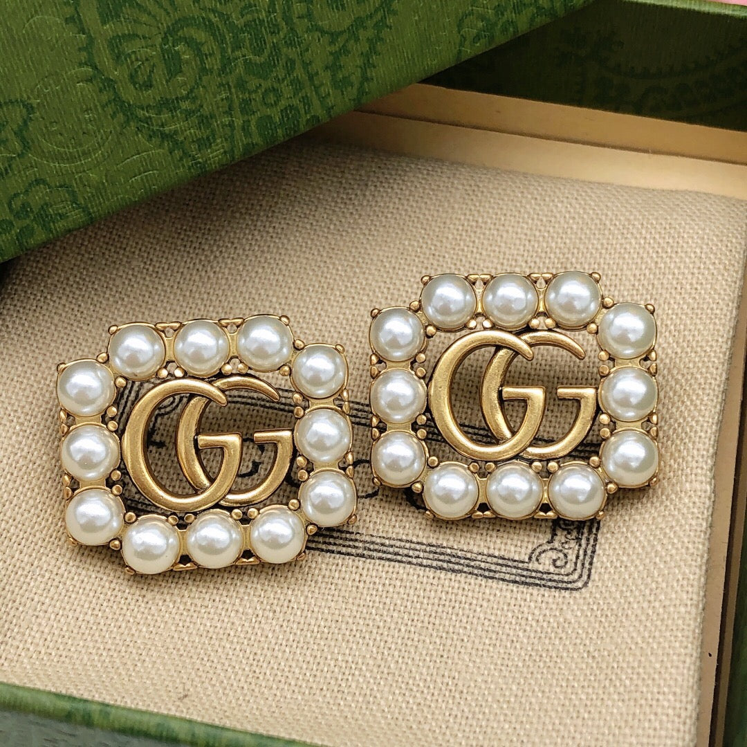 Double-G Emblem Stud Earrings in Polished Metal-Tone – Vintage Detail – Design 008 front product view