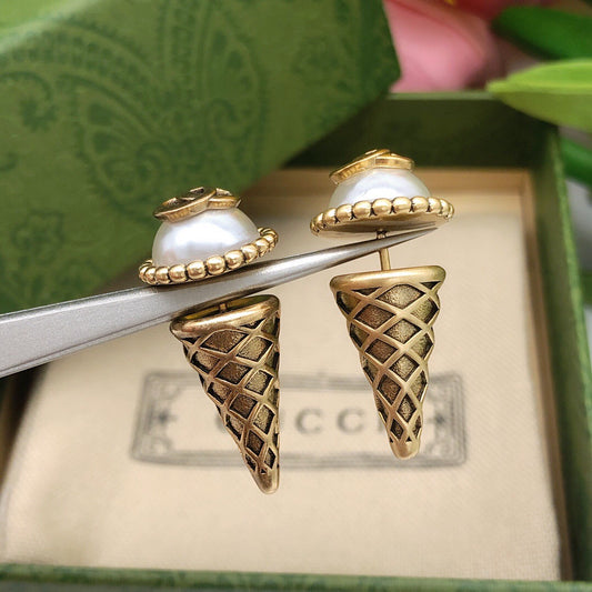 Double-G Emblem Stud Earrings in Polished Metal-Tone – Vintage Detail – Design 007 main product view