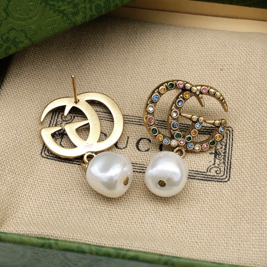 Geometric Emblem Stud Earrings in Polished Metal-Tone – Vintage Detail detail view