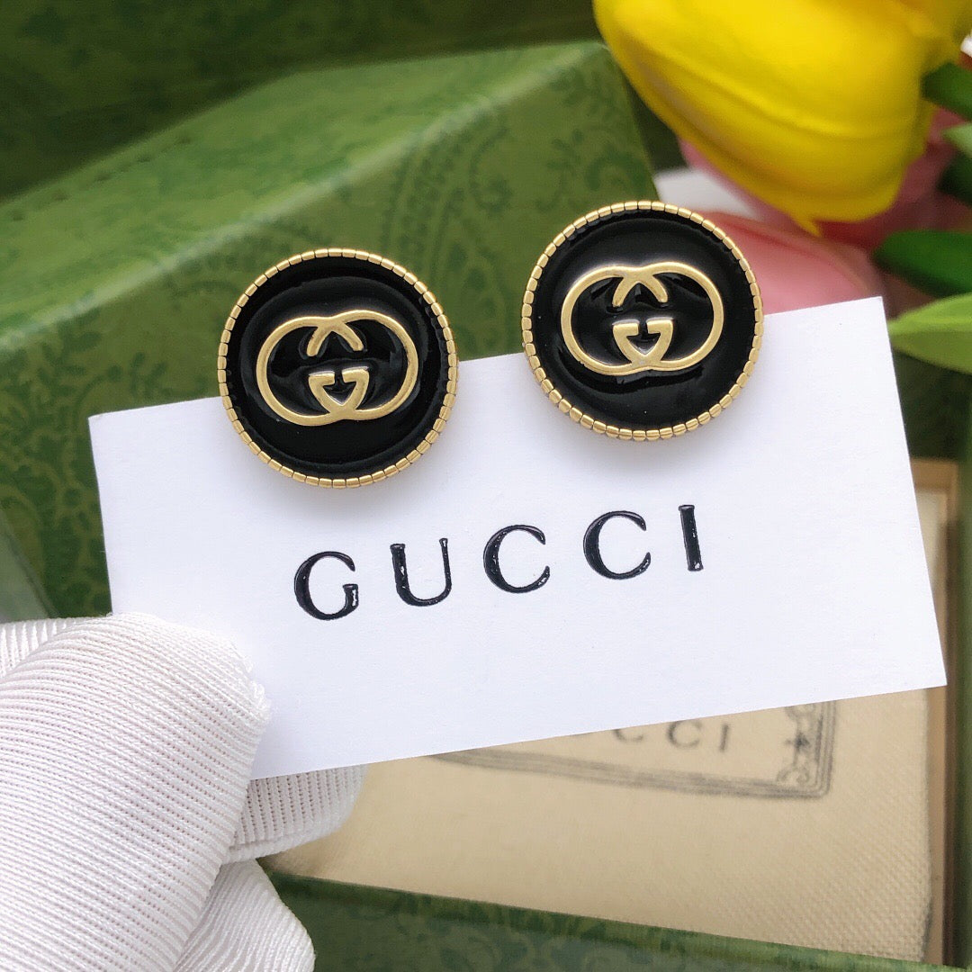 Double-G Emblem Stud Earrings in Polished Metal-Tone – Design 012 main product view