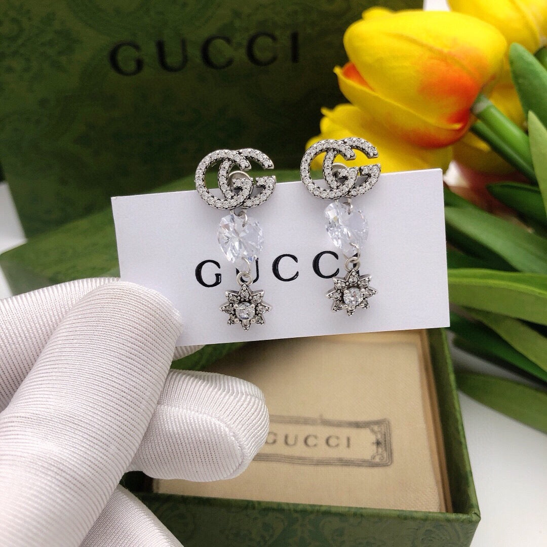 Double-G Emblem Stud Earrings in Polished Metal-Tone – Design 011 front product view