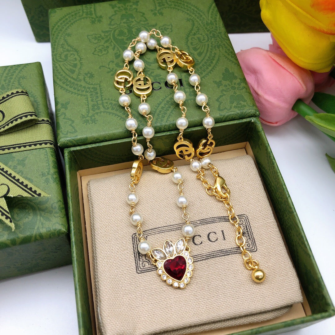 Heart Pendant Necklace in Polished Metal-Tone – Red Detail close-up detail