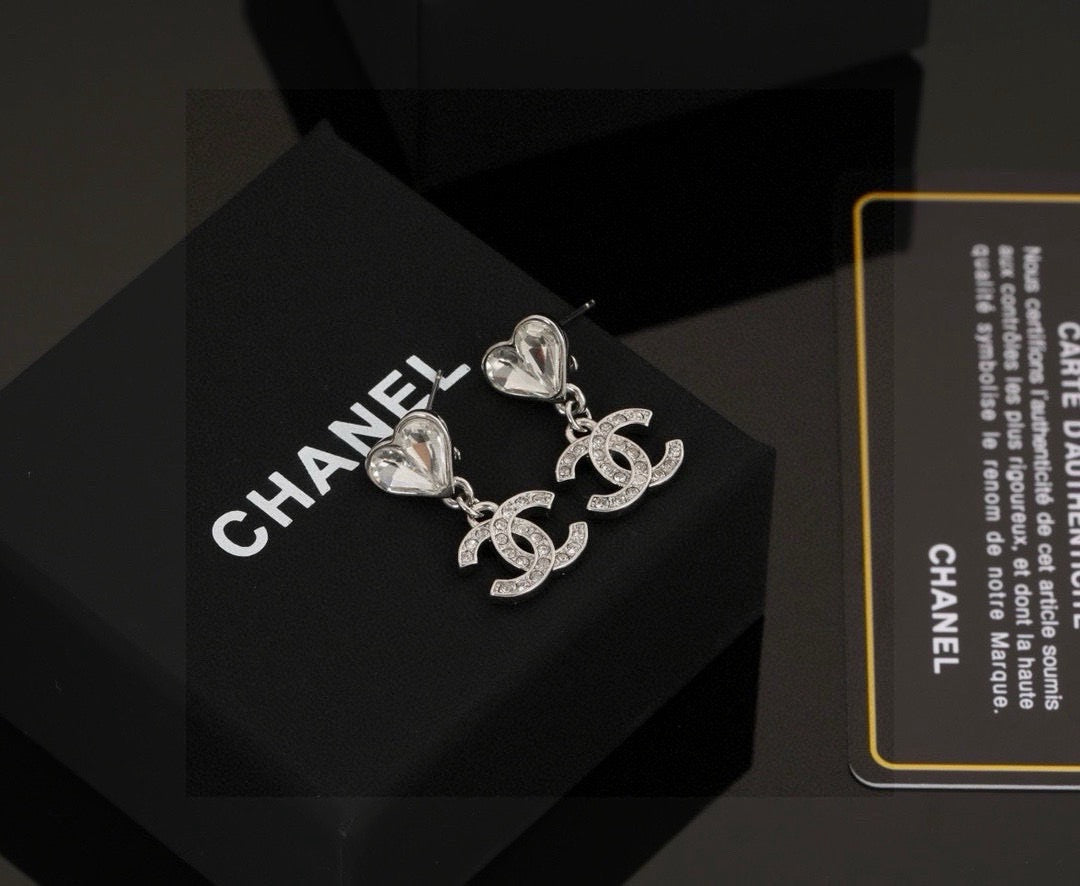 Double-C Emblem Stud Earrings in Polished Metal-Tone – Design 176 main product view