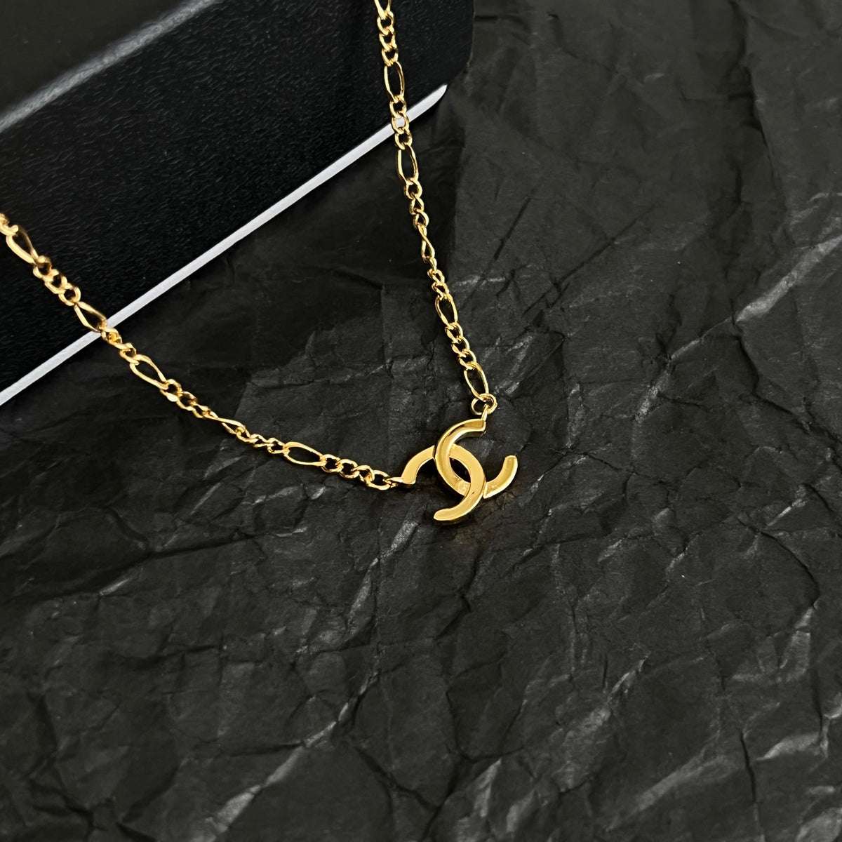 Double-C Emblem Pendant Necklace in Polished Metal-Tone – Design 064 side detail