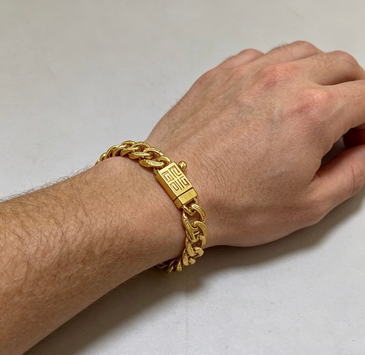 Floral Bracelet in Gold-Tone – Design 008 front product view