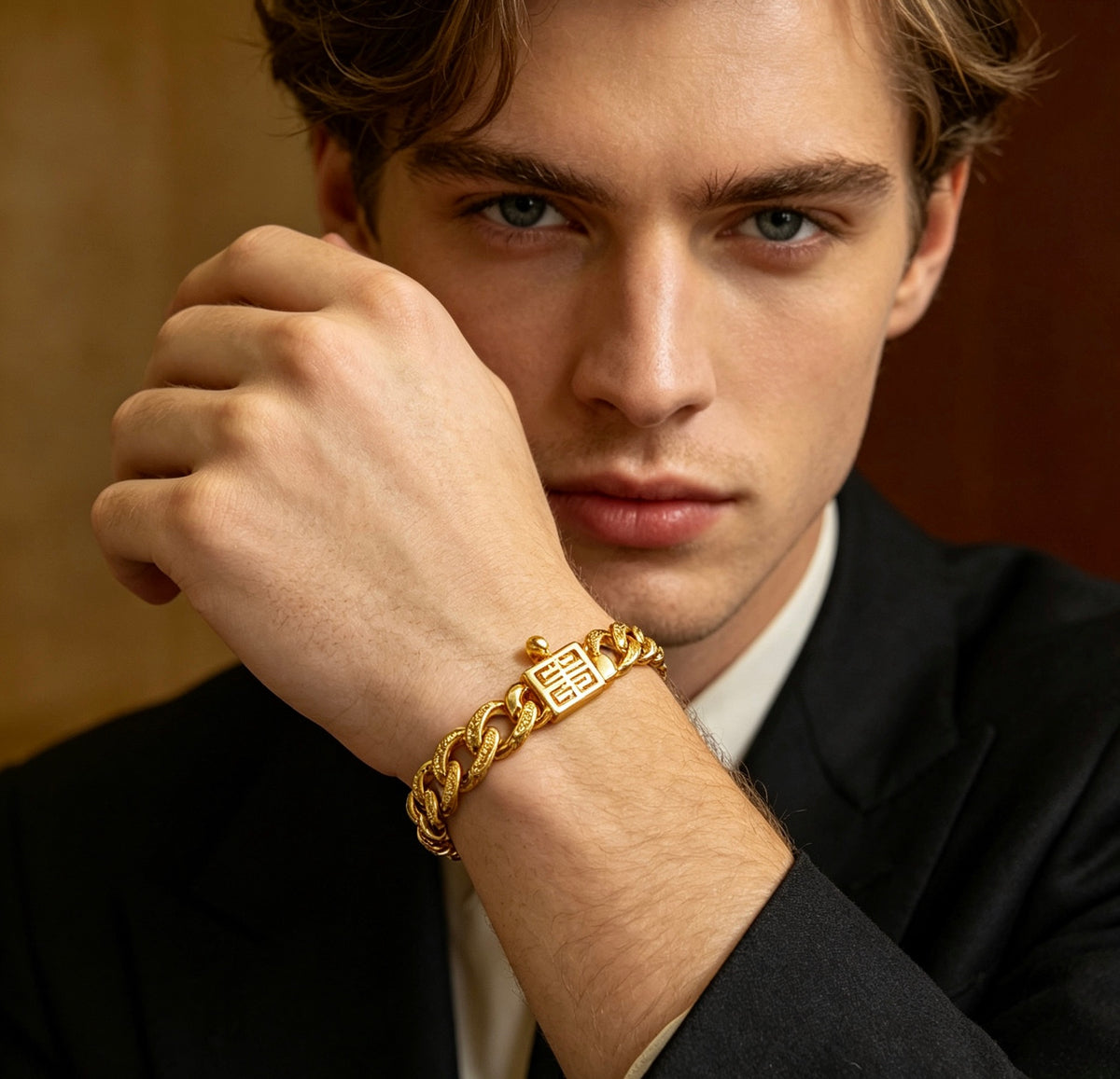 Floral Bracelet in Gold-Tone – Design 008 detail view