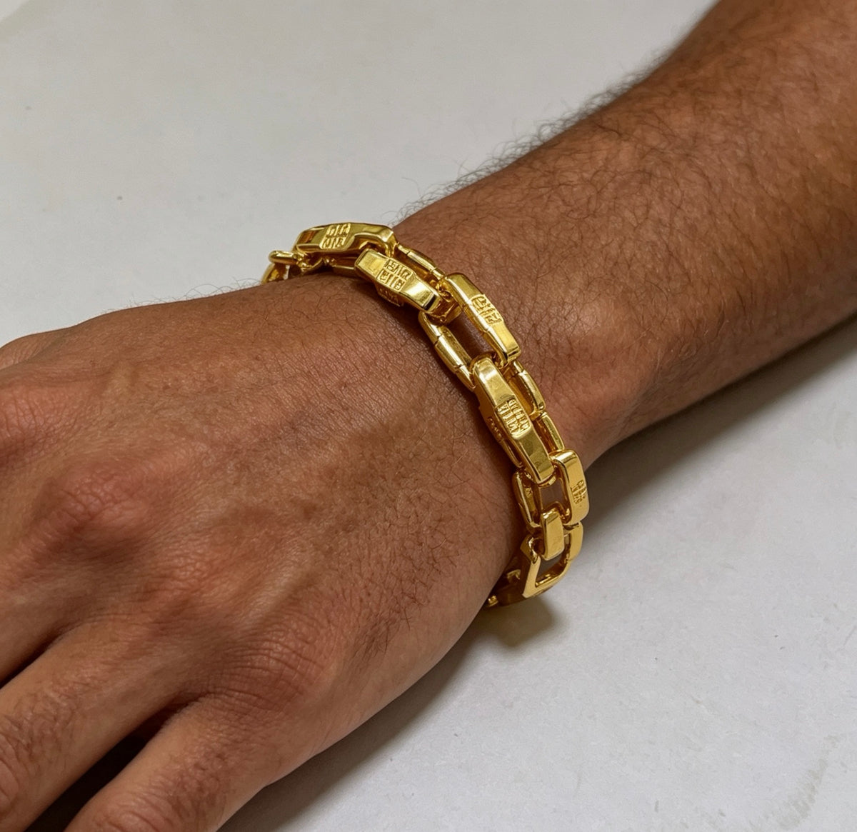 Floral Bracelet in Gold-Tone – Design 007 styled product view