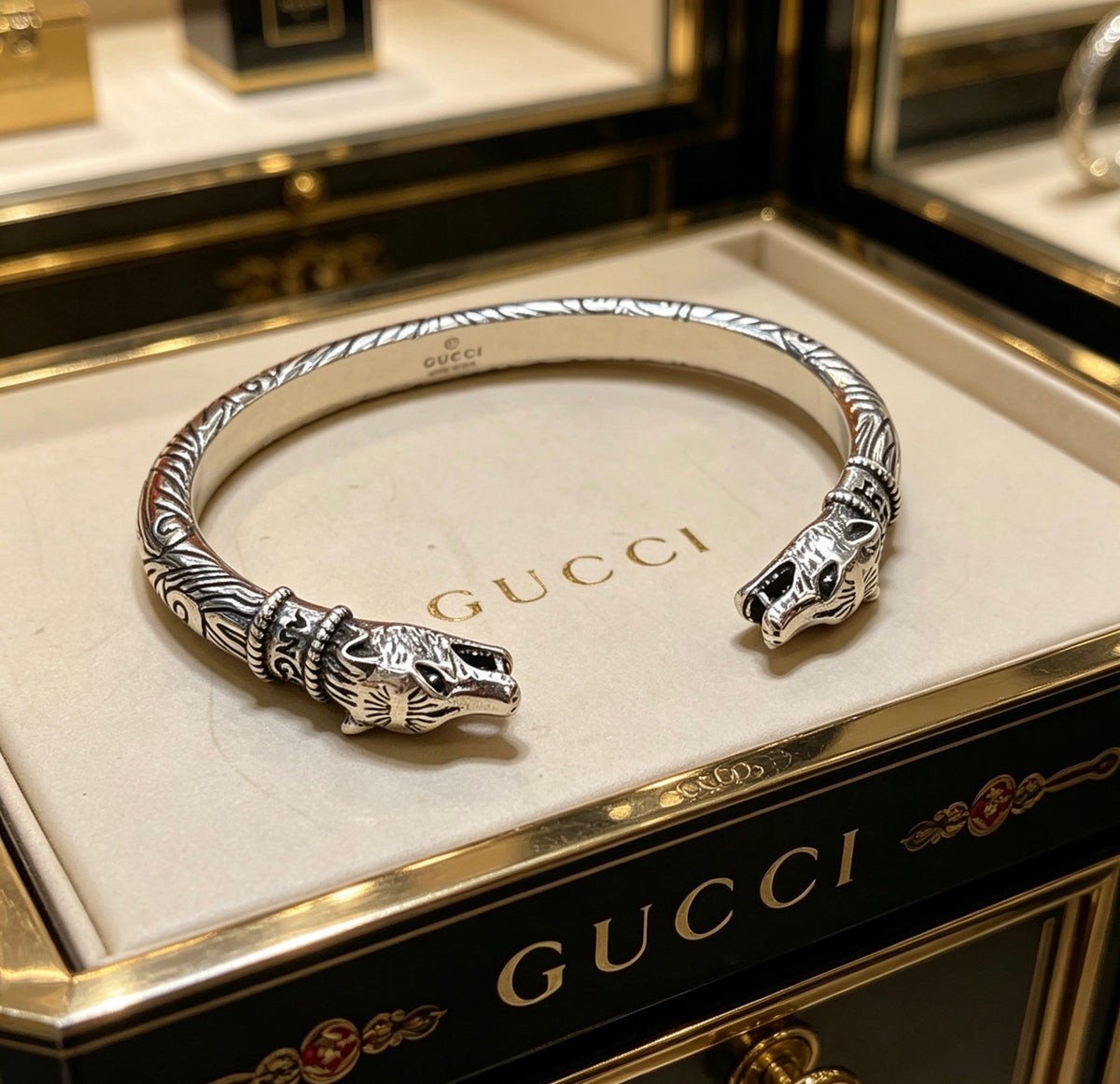 Double-G Emblem Bangle in Polished Metal-Tone – Design 015 main product view