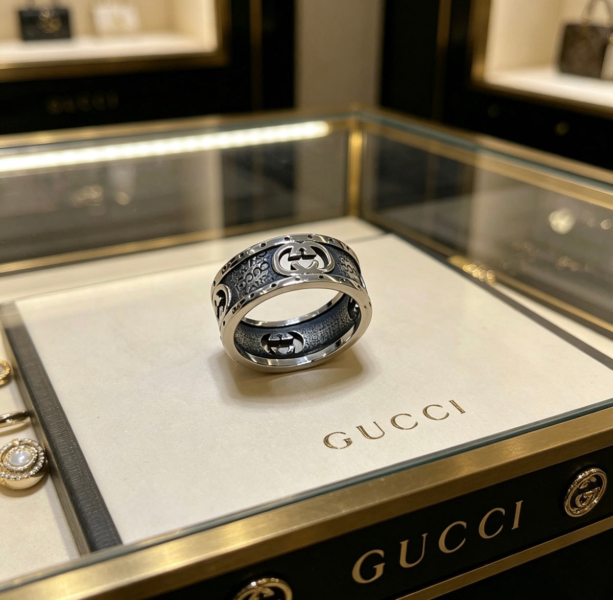 Double-G Emblem Statement Ring in Polished Metal-Tone – Design 003 close-up detail