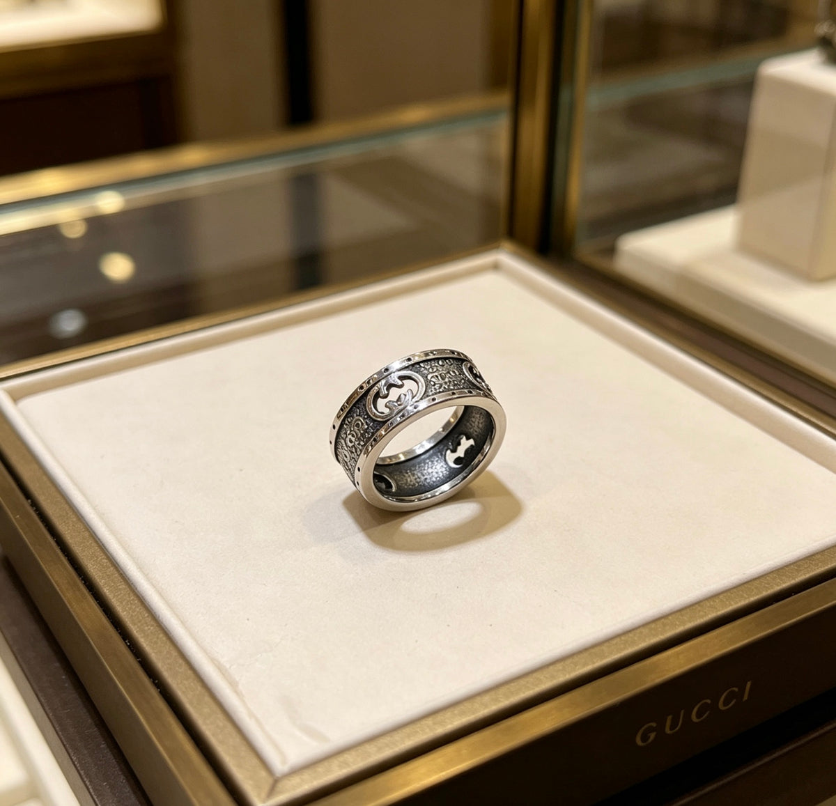 Double-G Emblem Statement Ring in Polished Metal-Tone – Design 003 main product view