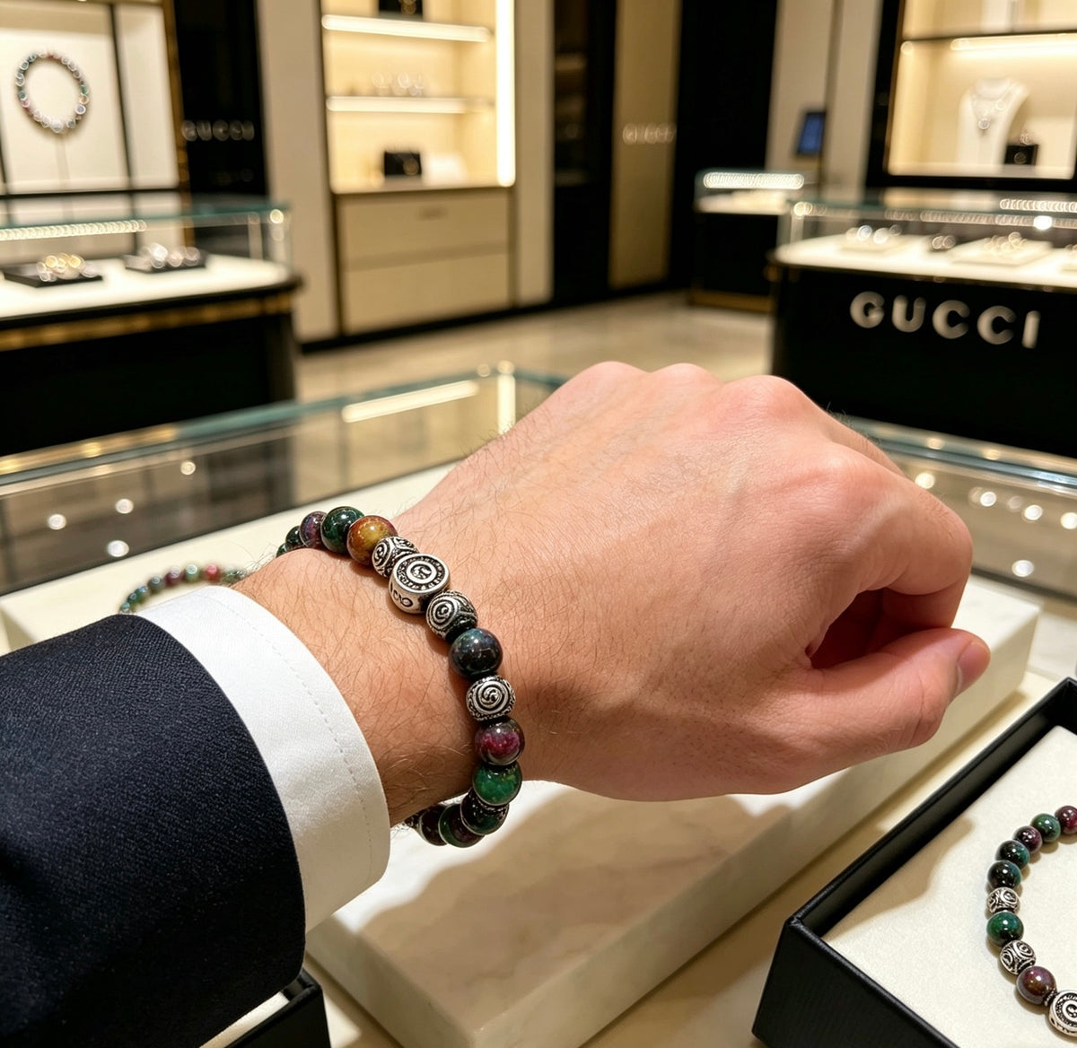 Double-G Emblem Beaded Bracelet in Polished Metal-Tone – Agate Detail – Design 022 styled product view