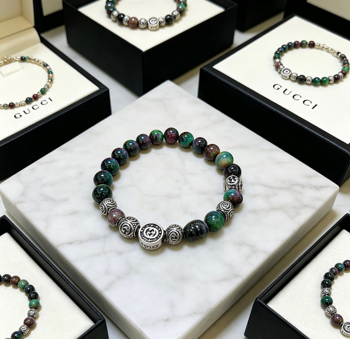 Double-G Emblem Beaded Bracelet in Polished Metal-Tone – Agate Detail – Design 011 front product view