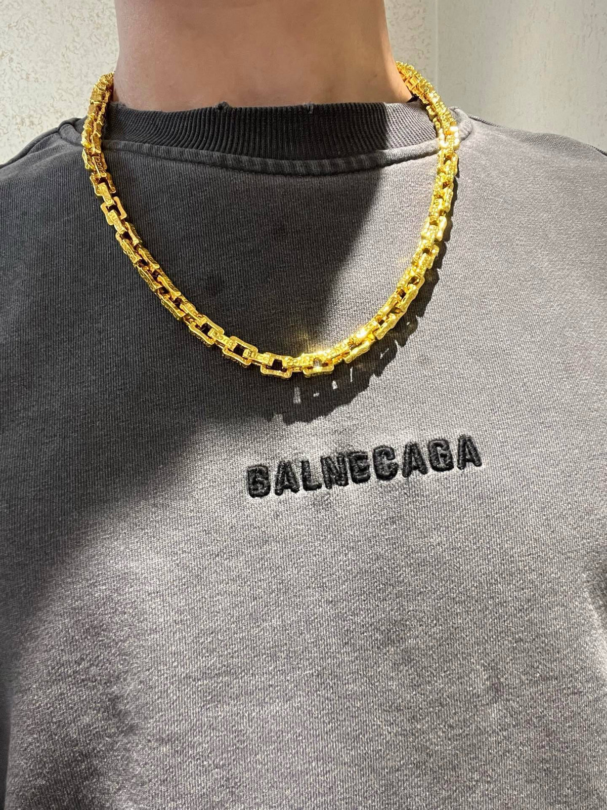 Double-G Emblem Pendant Necklace in Gold-Tone – Design 018 styled product view