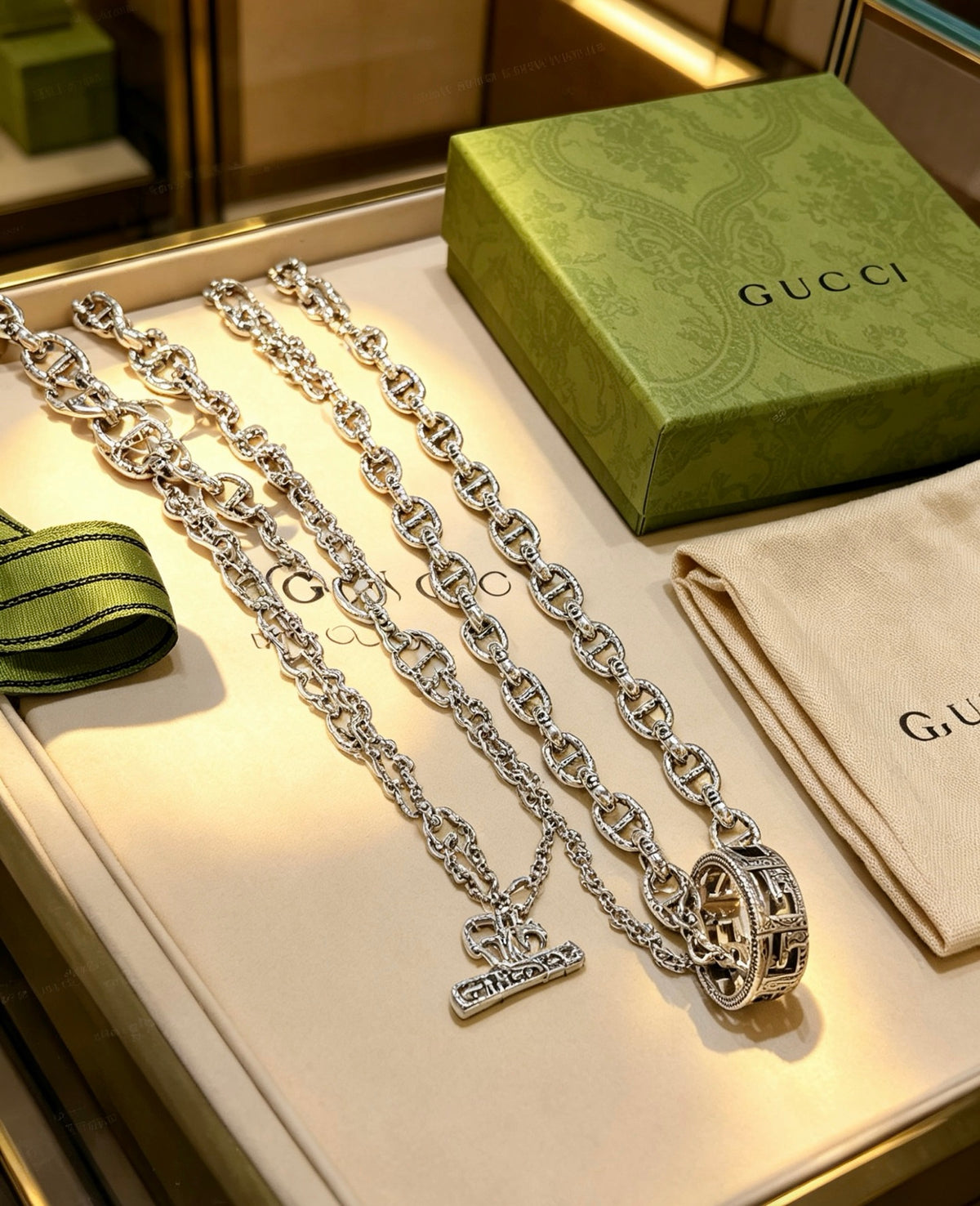 Double-G Emblem Pendant Necklace in Polished Metal-Tone – Vintage Detail – Design 054 close-up detail