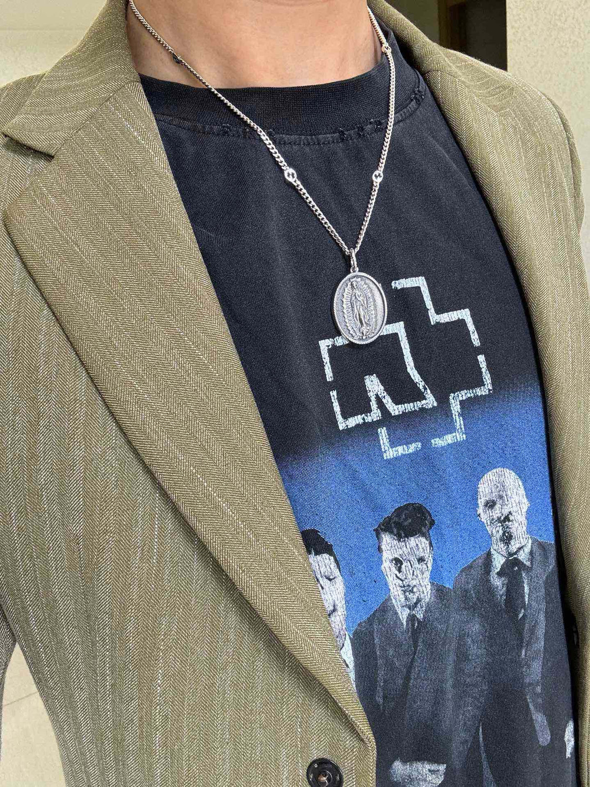 Double-G Emblem Pendant Necklace in Silver-Tone – Vintage Detail – Design 051 styled product view