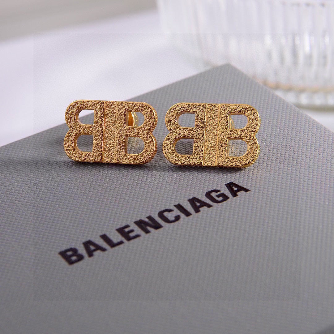 Geometric Emblem Stud Earrings in Gold-Tone – Design 010 side detail