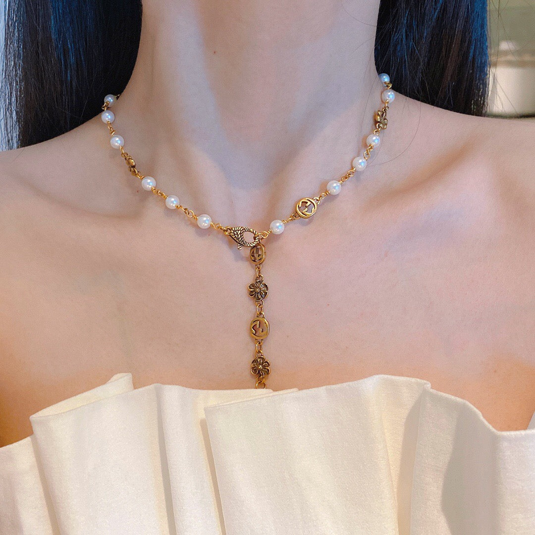 Letter Pearl-Detail Pendant Necklace – Pearl Detail – Design 004 main product view