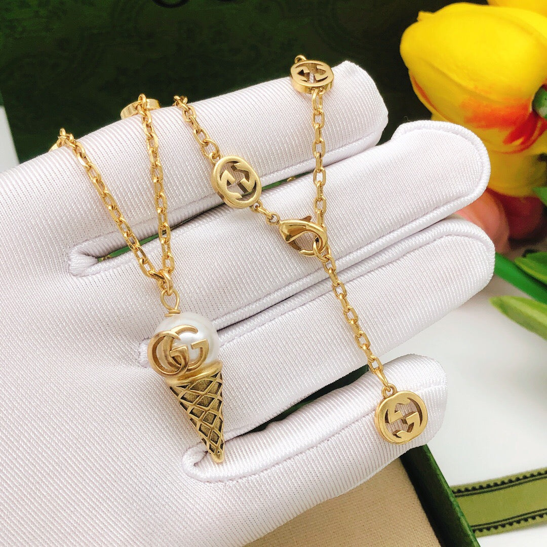 Geometric Emblem Pendant Necklace in Polished Metal-Tone – Design 005 close-up detail