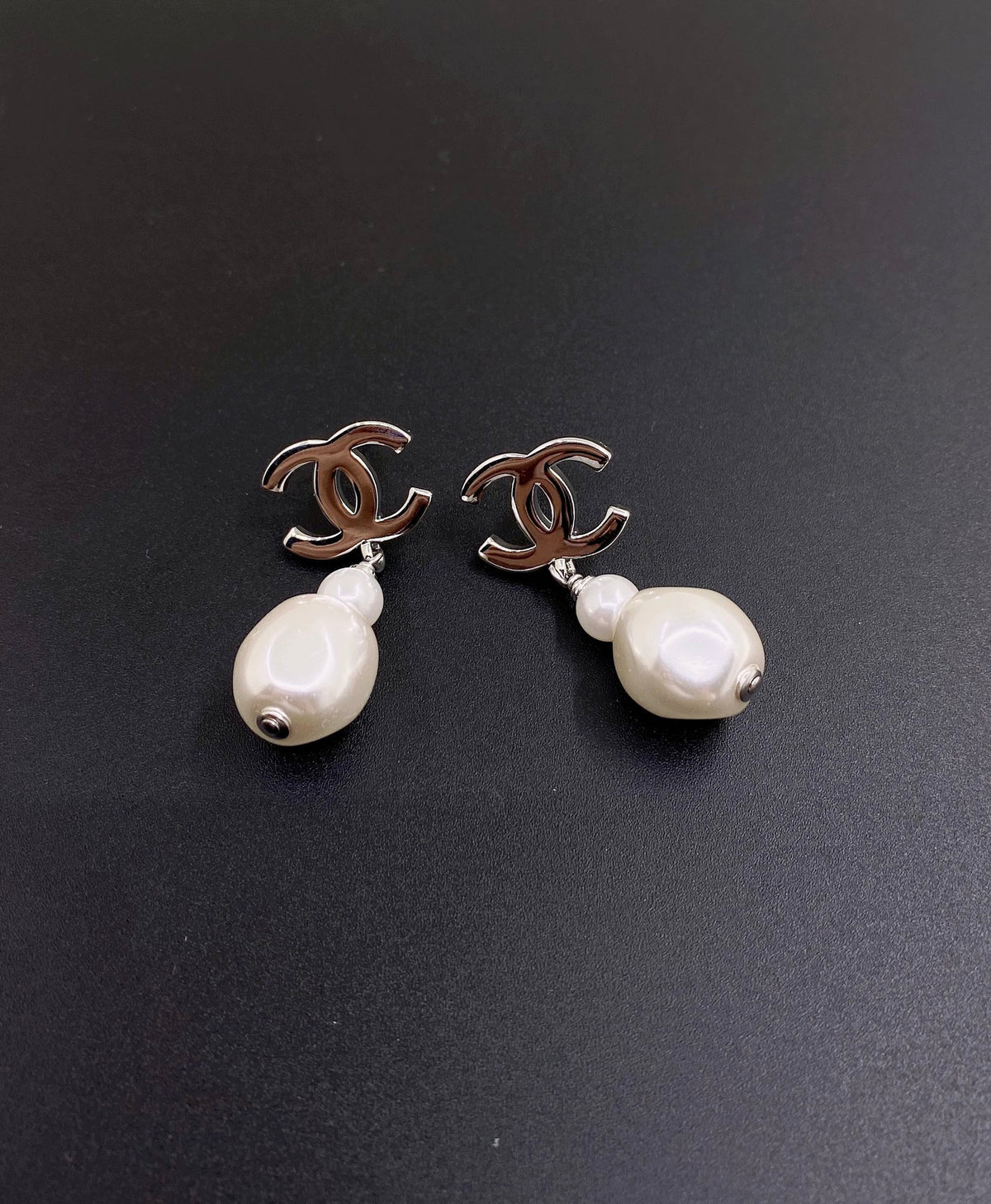 Pearl Pearl-Detail Statement Earrings – Pearl Detail – Design 013 main product view