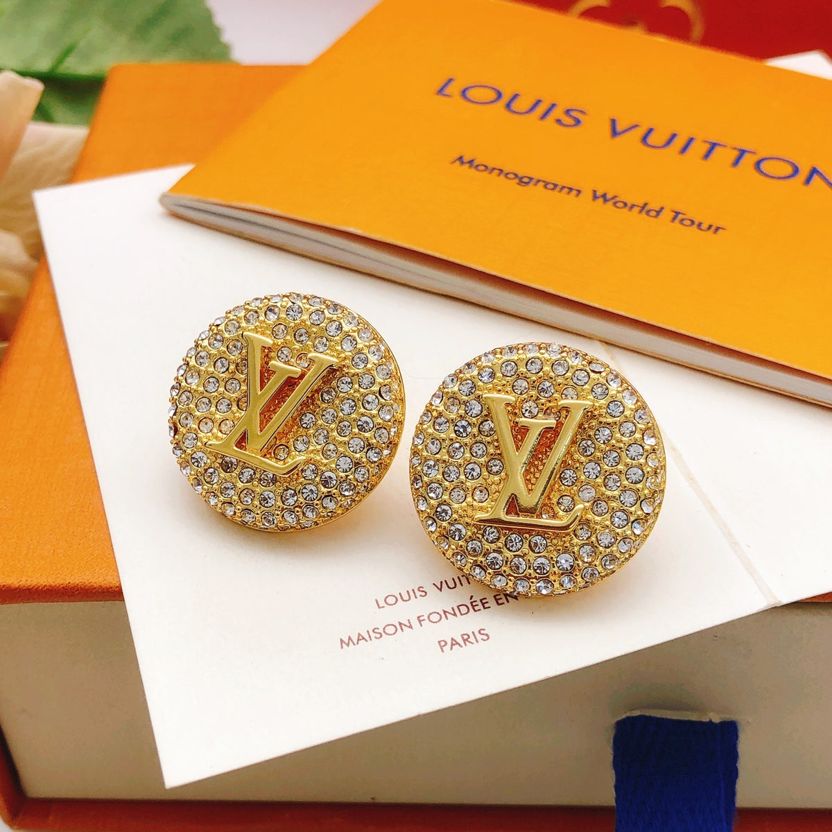 Round Stud Earrings in Gold-Tone – Design 005 detail view