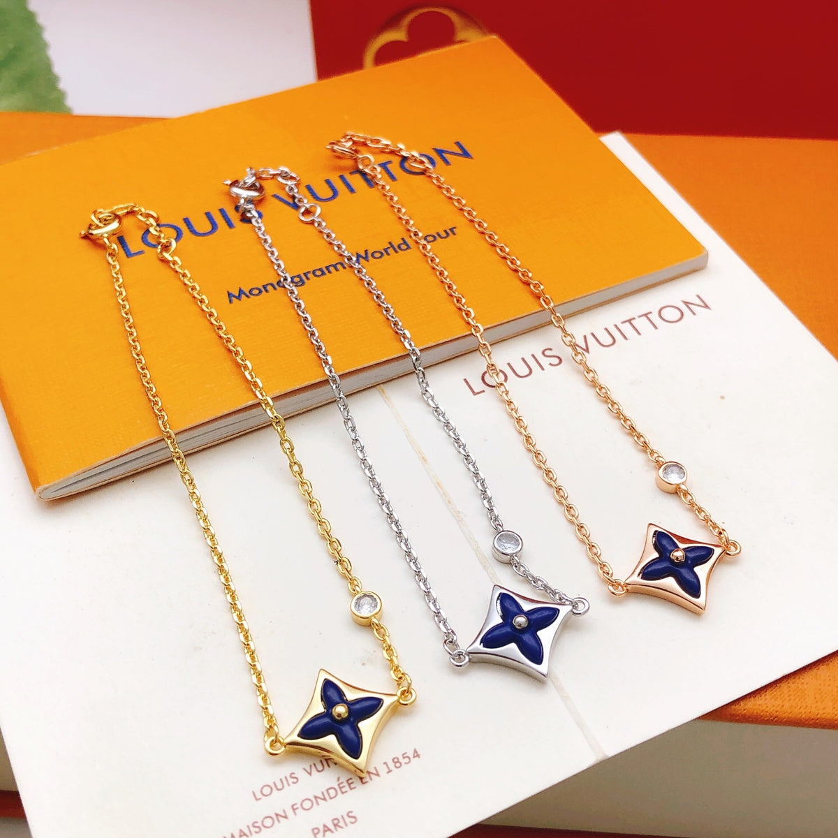Geometric Emblem Bracelet in Gold-Tone – Blue Detail – Design 012 close-up detail