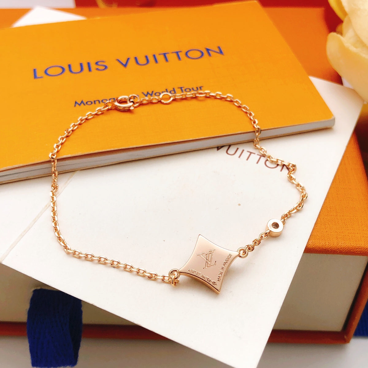 Geometric Emblem Bracelet in Gold-Tone – Blue Detail – Design 006 detail view