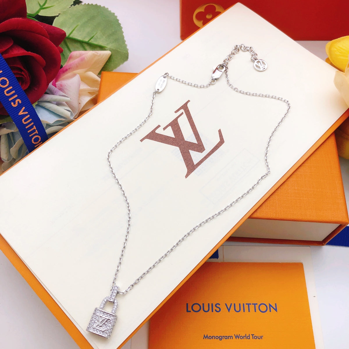Lock Pendant Necklace in Gold-Tone – Design 004 side detail