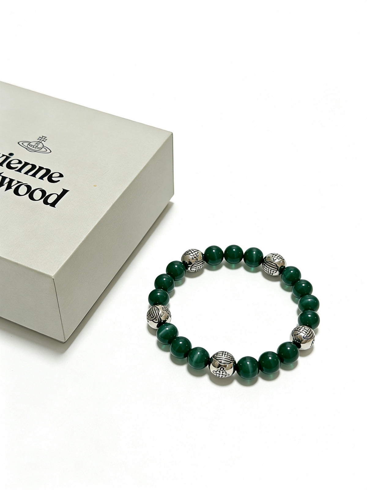 Orb-Inspired Emblem Bracelet in Silver-Tone – Vintage Detail – Design 011 main product view