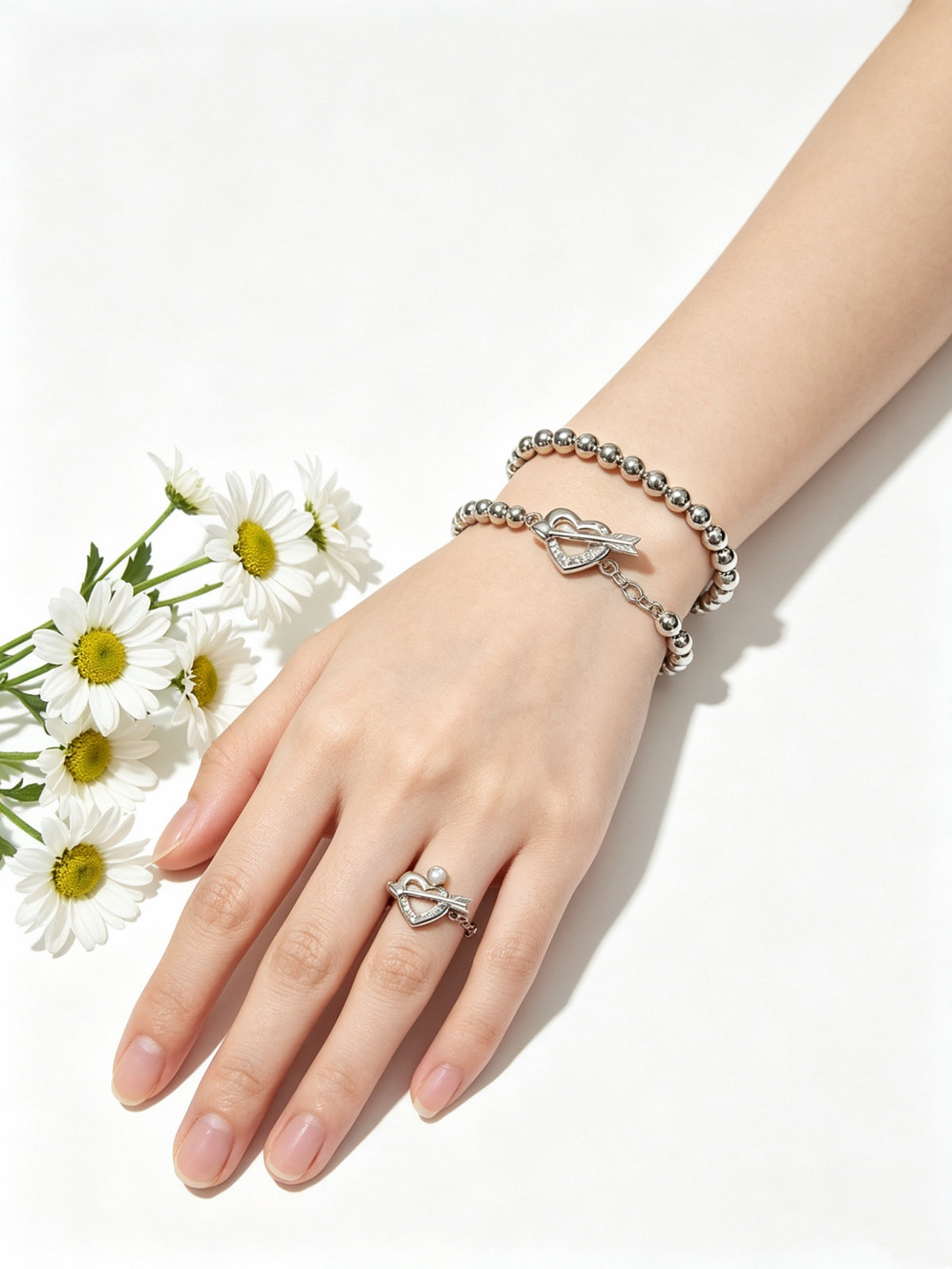 Signature Motif Bracelet in Silver-Tone – Vintage Detail – Design 73 close-up detail