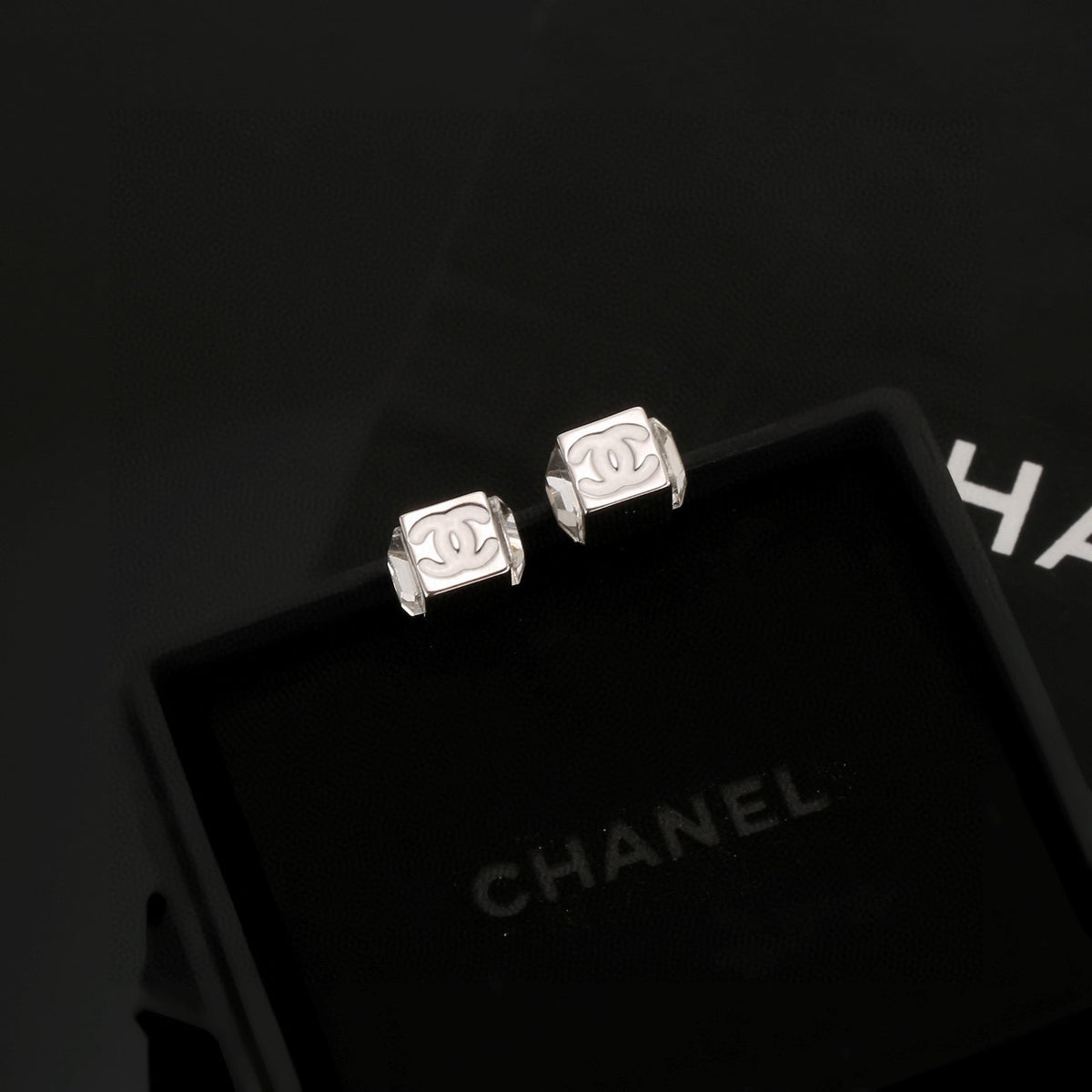 Square Pendant Necklace in Polished Metal-Tone – White Detail front product view
