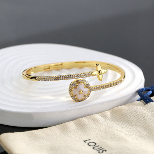 Clover Bangle in Polished Metal-Tone – Clover Detail – Design 014 main product view