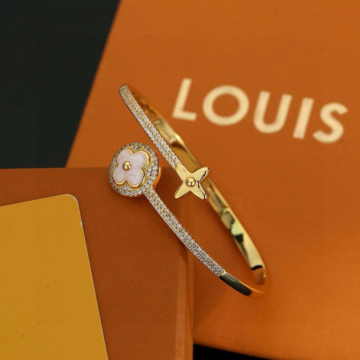 Clover Bangle in Polished Metal-Tone – Clover Detail – Design 006 styled product view
