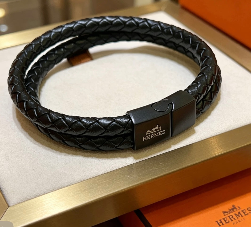 Horse Braided Bracelet in Gold-Tone – Braided Detail – Design 002 front product view