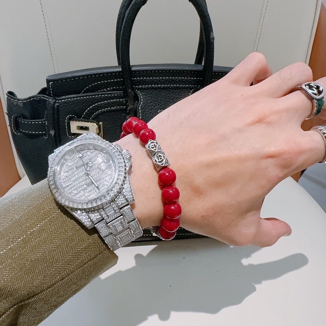 Double-G Emblem Bracelet in Polished Metal-Tone – Design 009 detail view