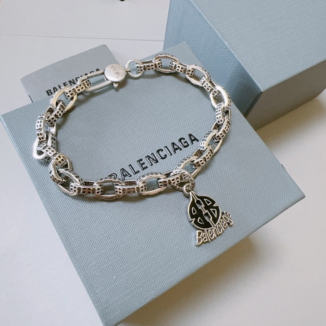 Geometric Emblem Bracelet in Polished Metal-Tone – Design 036 side detail