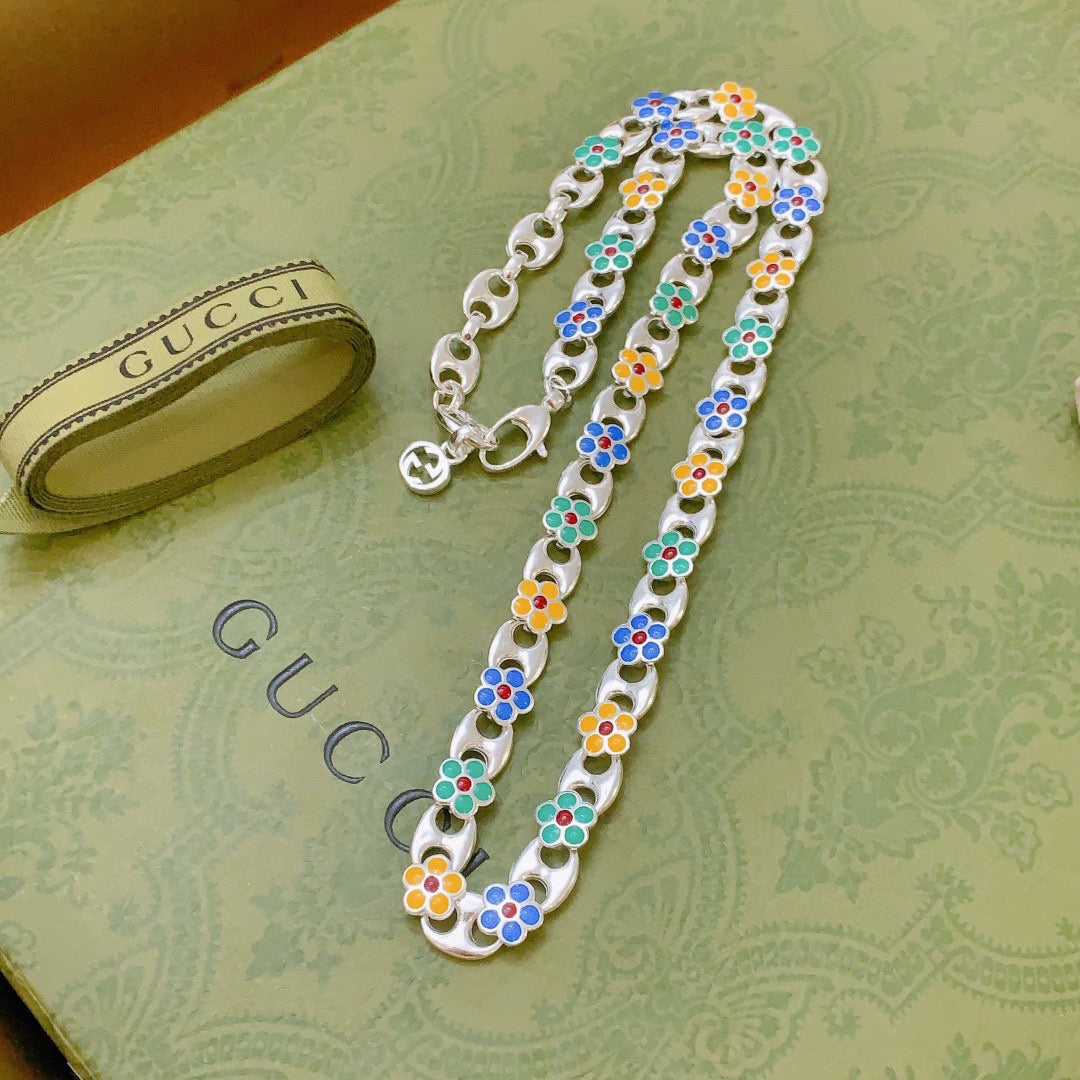 Double-G Emblem Pendant Necklace in Polished Metal-Tone – Design 202 detail view
