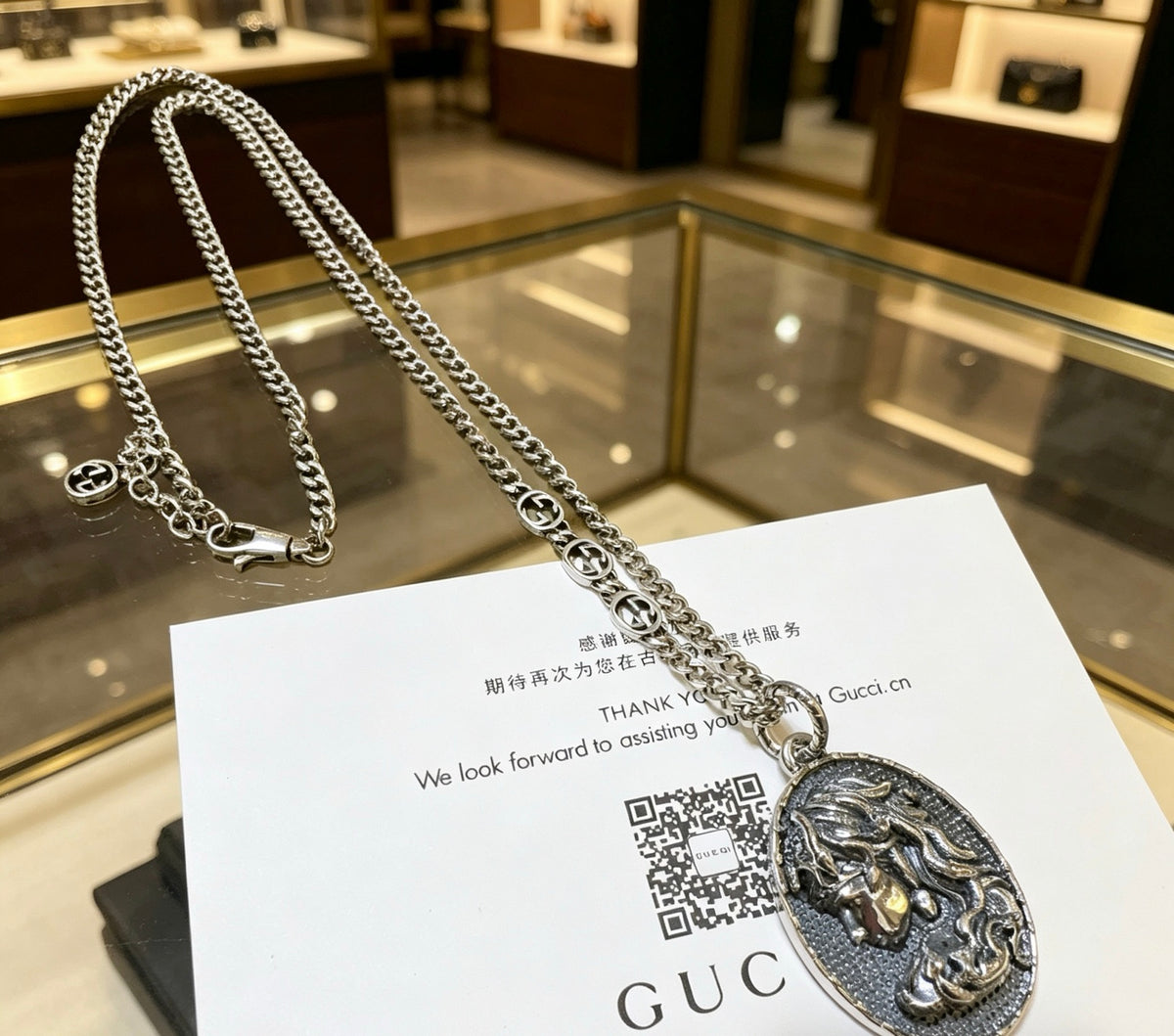 Double-G Emblem Pendant Necklace in Silver-Tone – Vintage Detail – Design 053 front product view