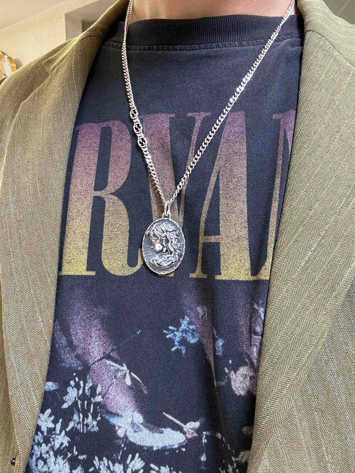 Double-G Emblem Pendant Necklace in Silver-Tone – Vintage Detail – Design 054 styled product view