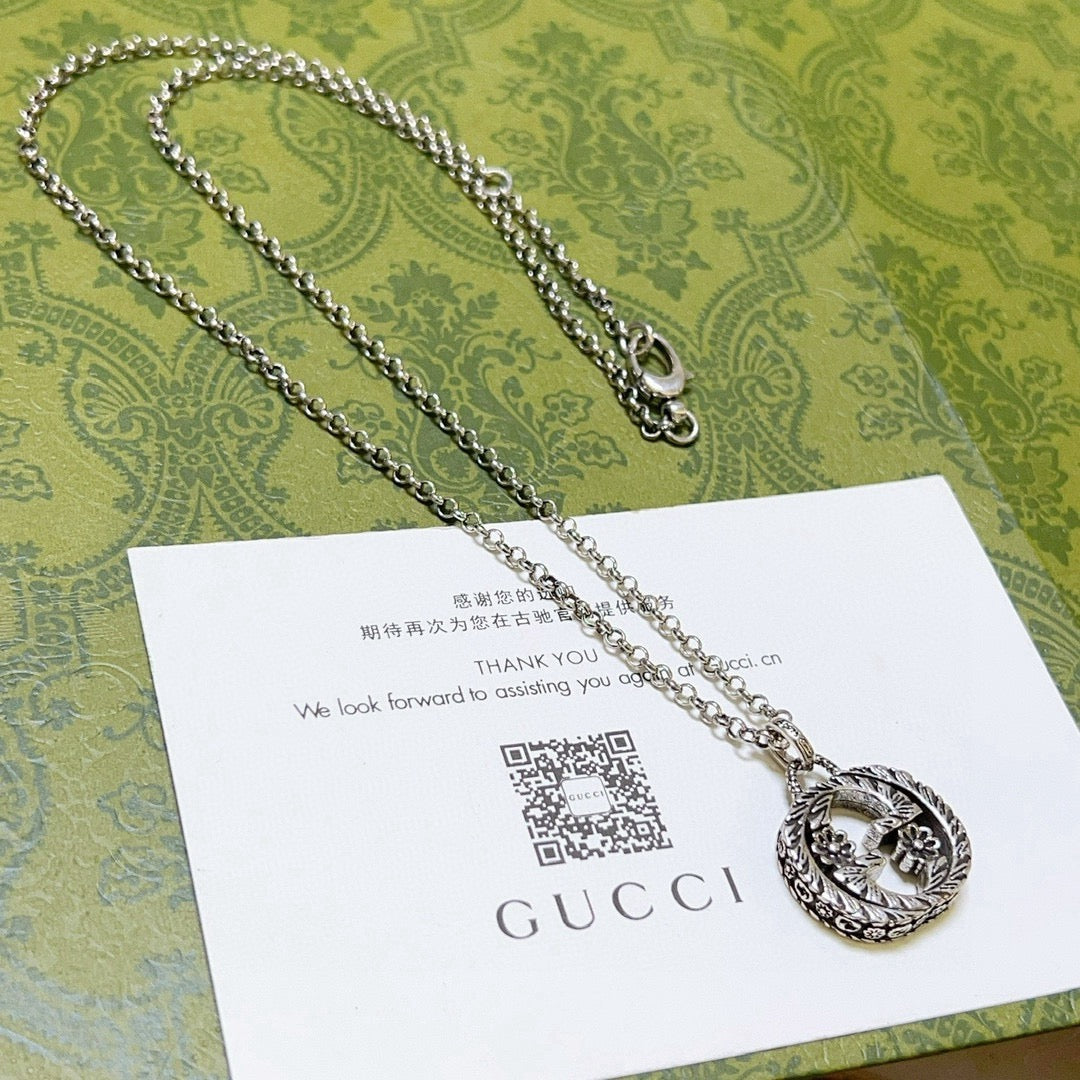 Double-G Emblem Pendant Necklace in Polished Metal-Tone – Design 094 main product view