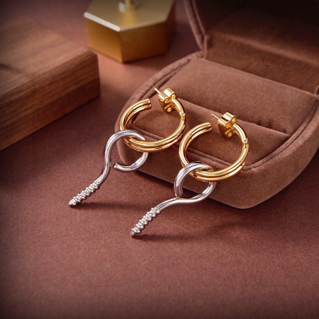 Ring Motif Statement Earrings in Gold-Tone – Design 008 detail view