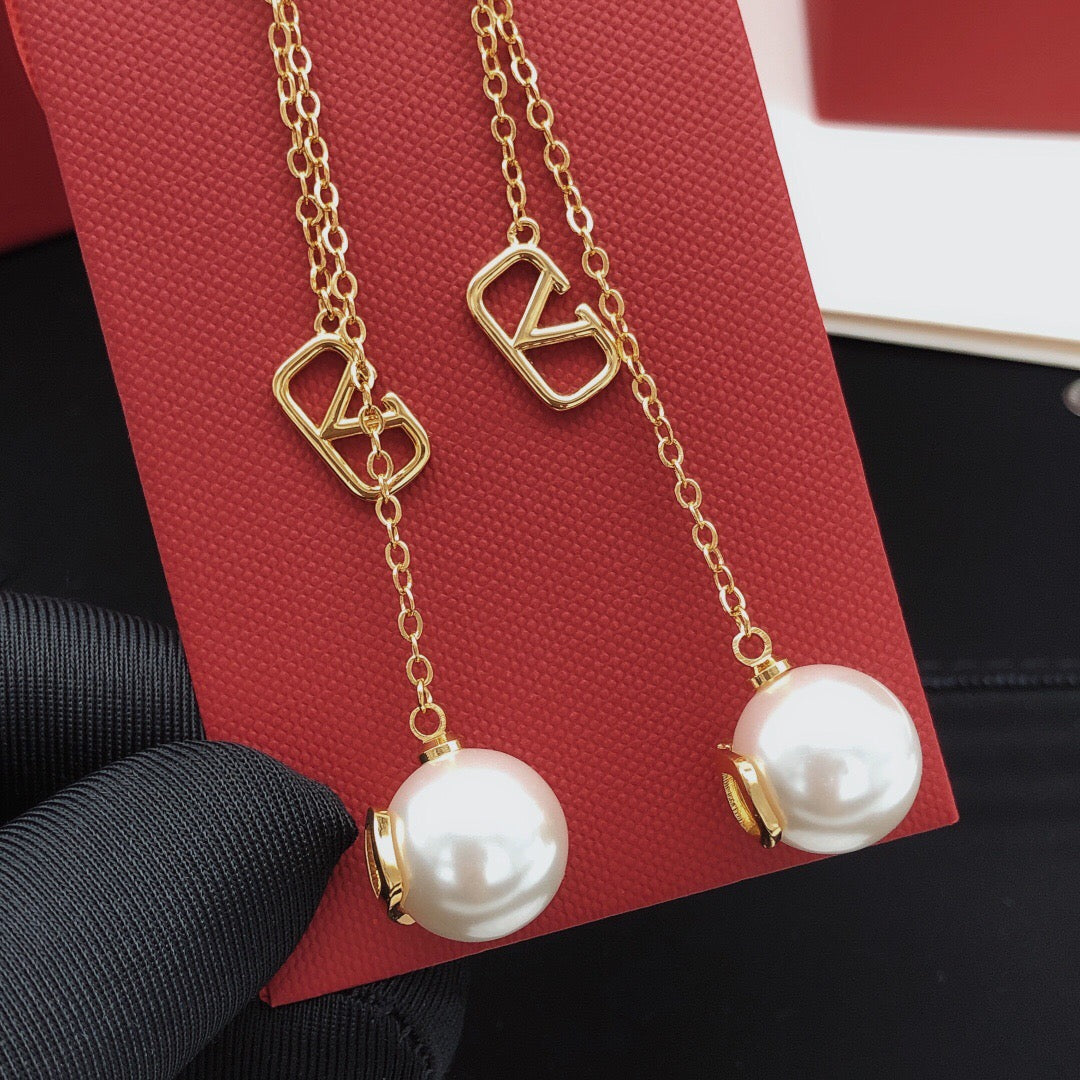 Signature Emblem Stud Earrings in Gold-Tone – Design 06 detail view