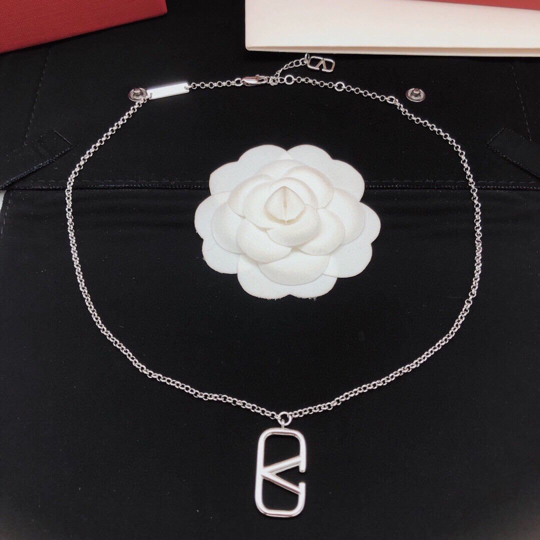 Signature Emblem Pendant Necklace in Gold-Tone – Design 01 side detail
